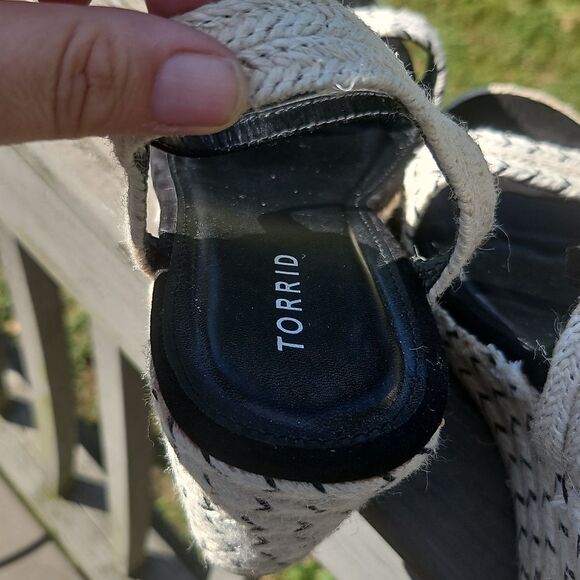 Torrid Natural Jute Platform Wedge Sandals (WW) – Size 10 - Picture 4 of 8